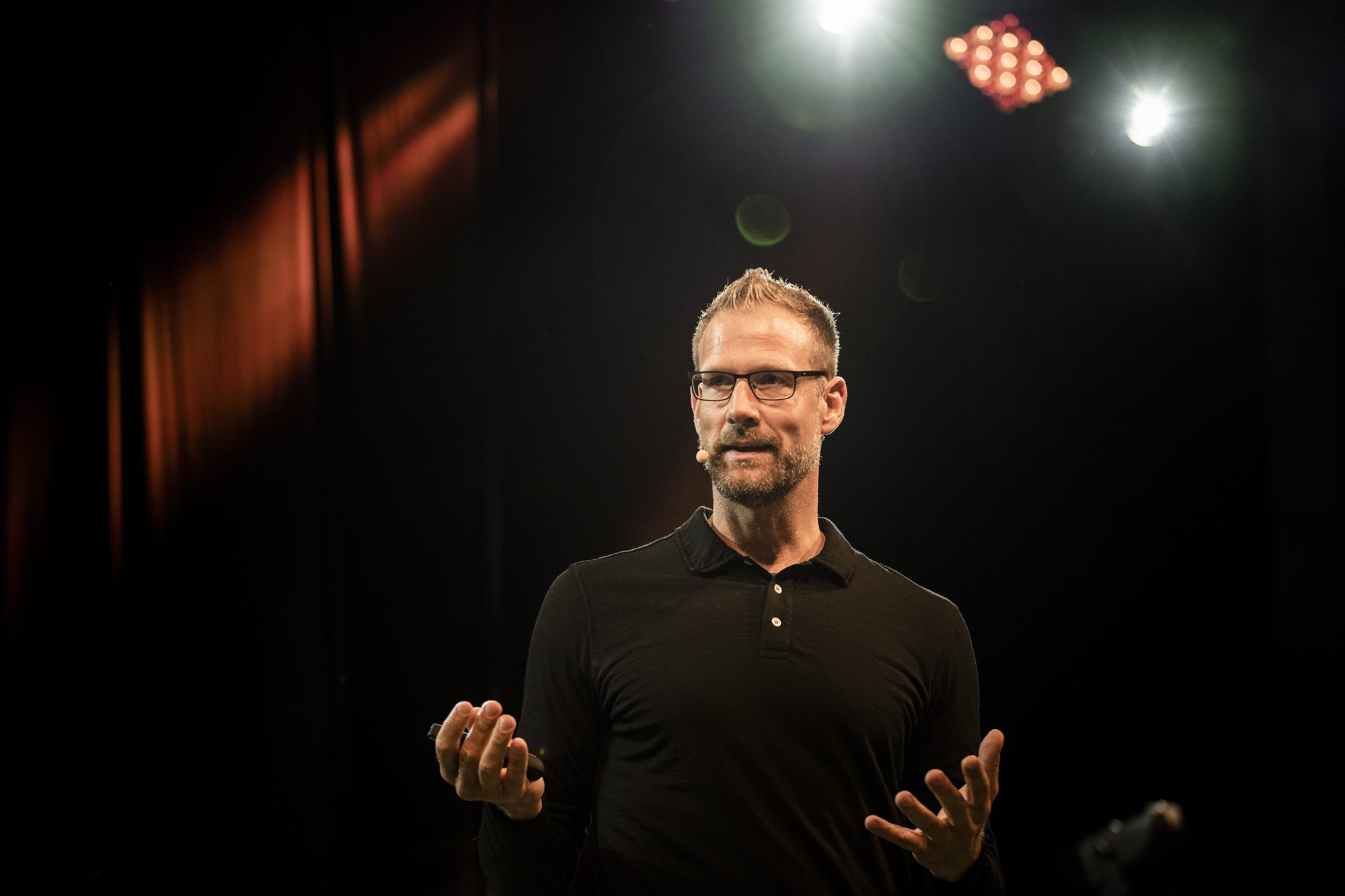 Christian Bischoff live auf der Bühne
